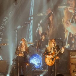 Aly and AJ Denver Ogden 2025 57