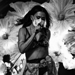 Yuniverse Brooklyn Steel NY 2025 10