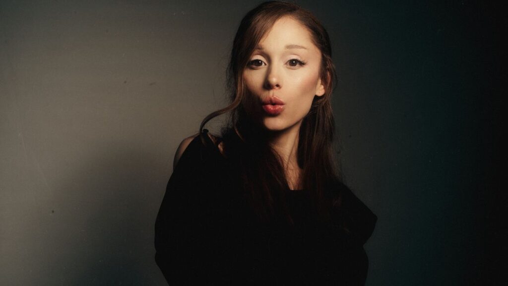 Ariana Grande Announces New Album 'Petal'