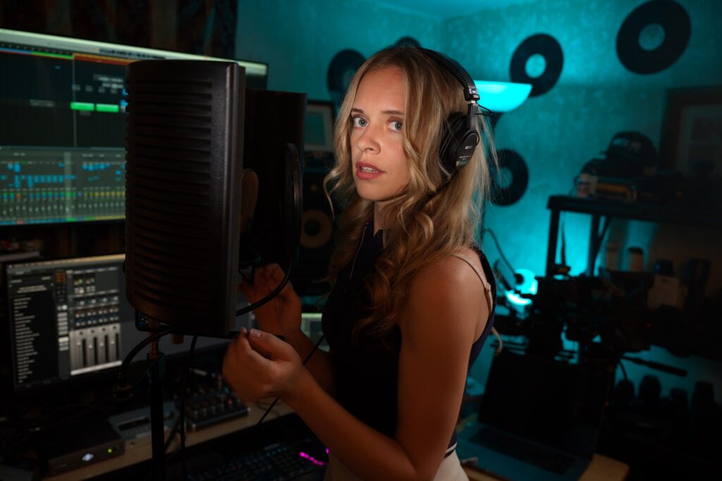 Naomi “Nomz” Bistline: Finding Freedom Through Music After the FLDS Cult