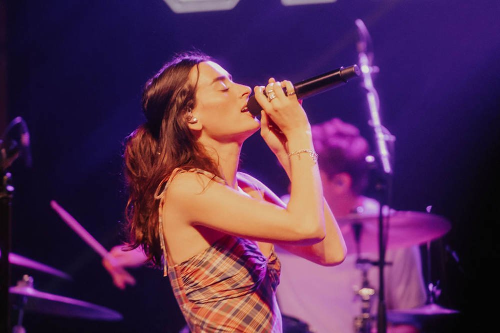 Stella Lefty Captivates at The Bluebird Theater